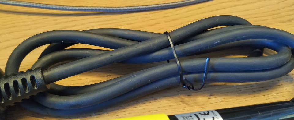 Mains-cable