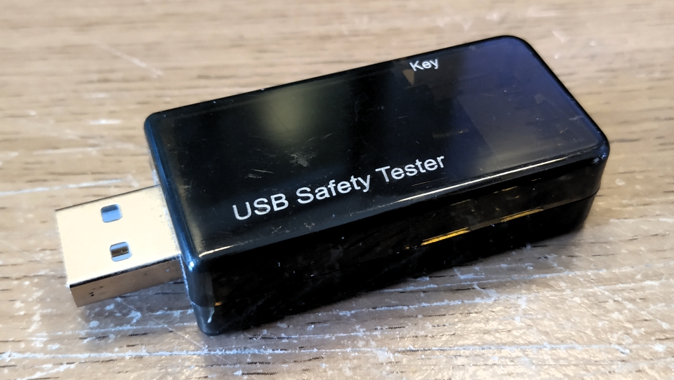 USB-Safety-Tester