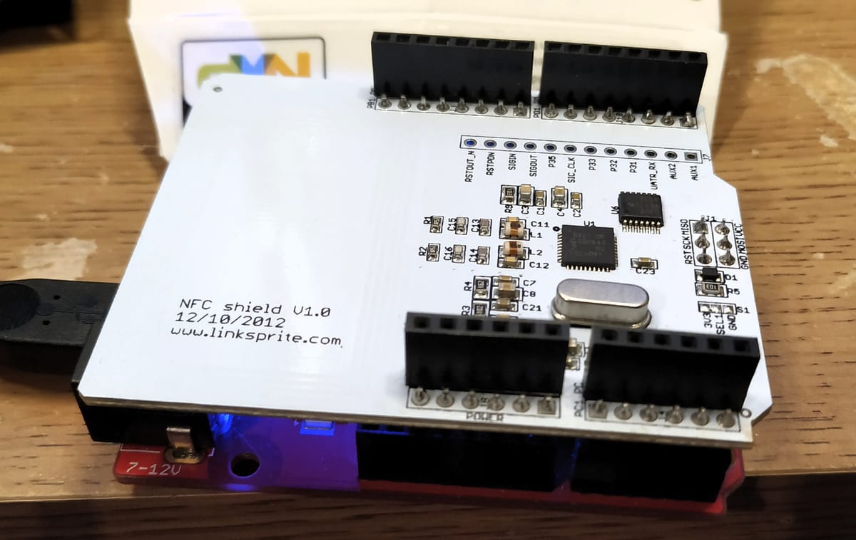 Reading an NFC tag with a Linksprite NFC Shield v1.0