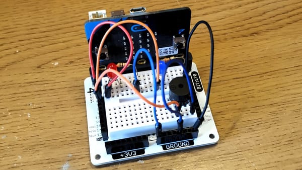 Microcontroller Monday - 4Tronix BIT:170